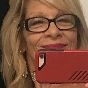 Meet your Posher, Cecelia